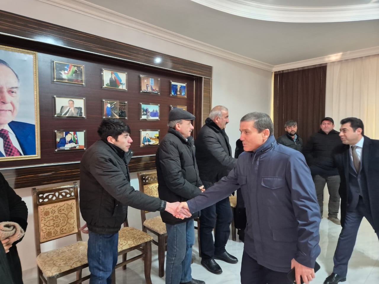 Deputat Bədəl Bədəlov seçiciləri ilə görüşdü - FOTOLAR