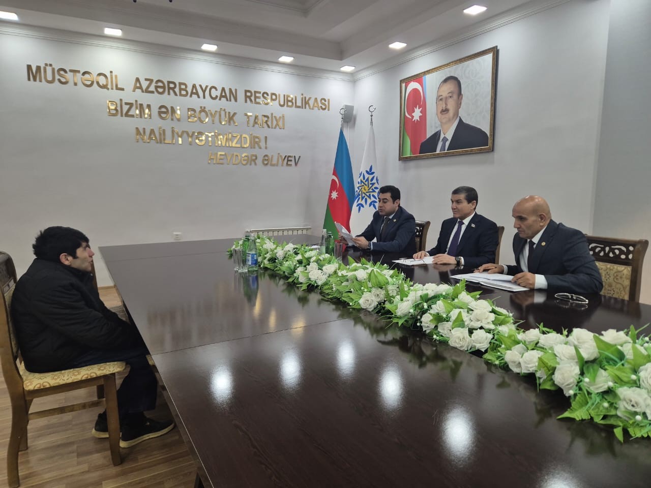 Deputat Bədəl Bədəlov seçiciləri ilə görüşdü - FOTOLAR