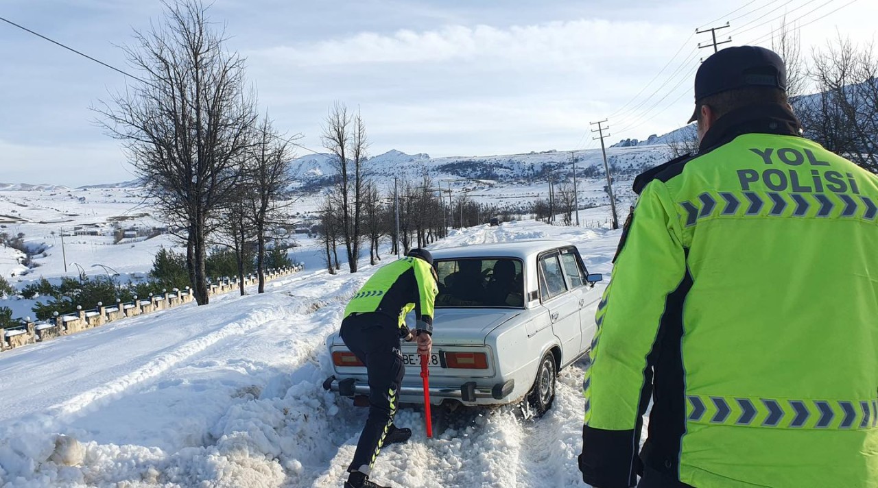 Lerikdə polis faziləsiz rejimdə fəaliyyətini davam etdirir - FOTOLAR