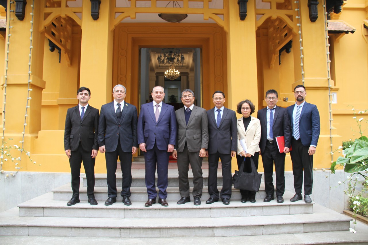 Tahir Budaqov Vyetnam Kommunist Partiyasının Baş katibi ilə görüşdü - FOTOLAR