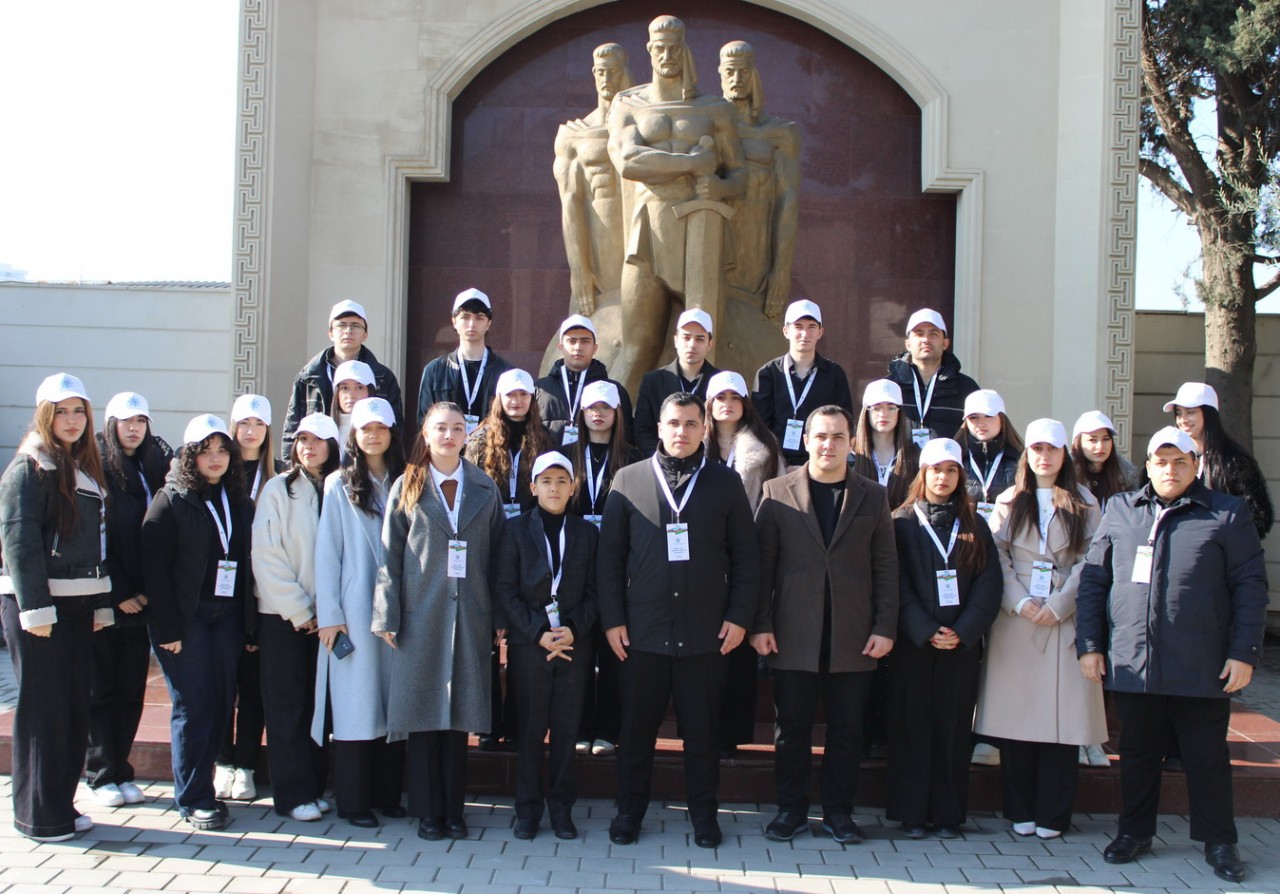 YAP Nizami rayon təşkilatında “Qış məktəbi”nin açılışı olub - FOTOLAR