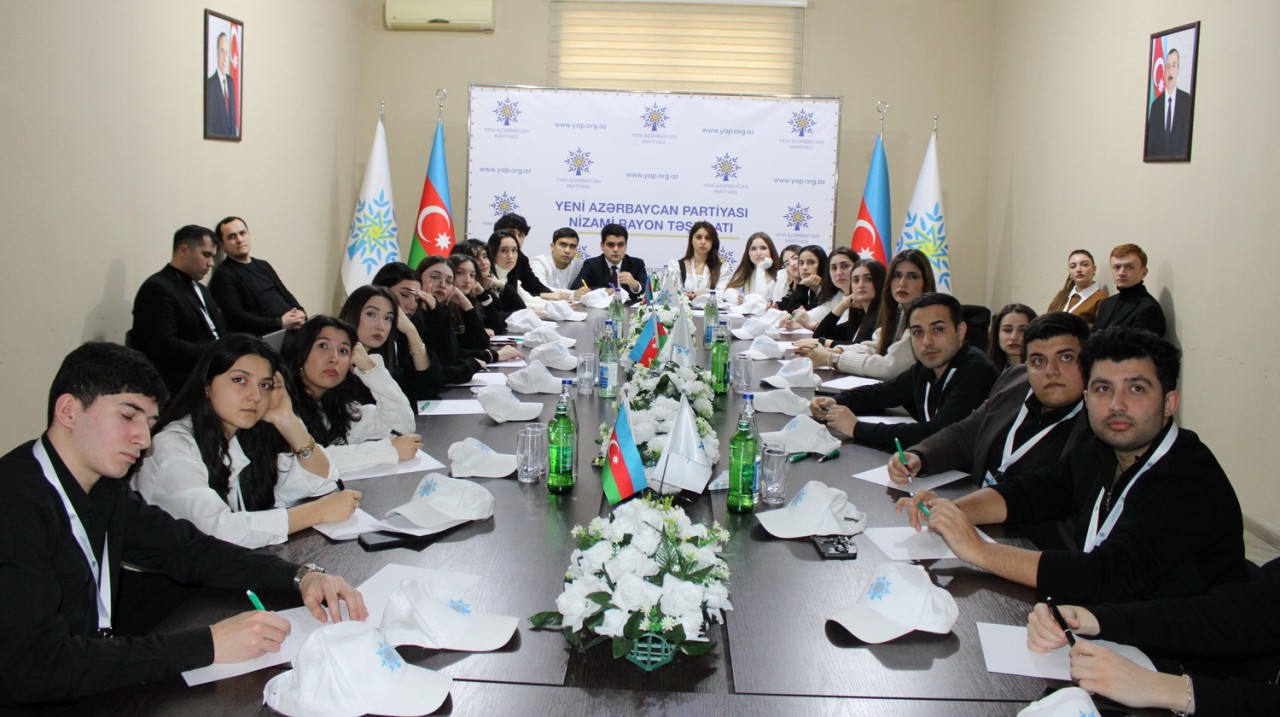 YAP Nizami rayon təşkilatında “Qış məktəbi”nin açılışı olub - FOTOLAR