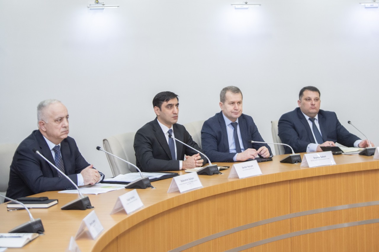 Nazir qəhvəyi mərmər bağacığına qarşı mübarizə tədbirlərini müzakirə etdi - FOTOLAR