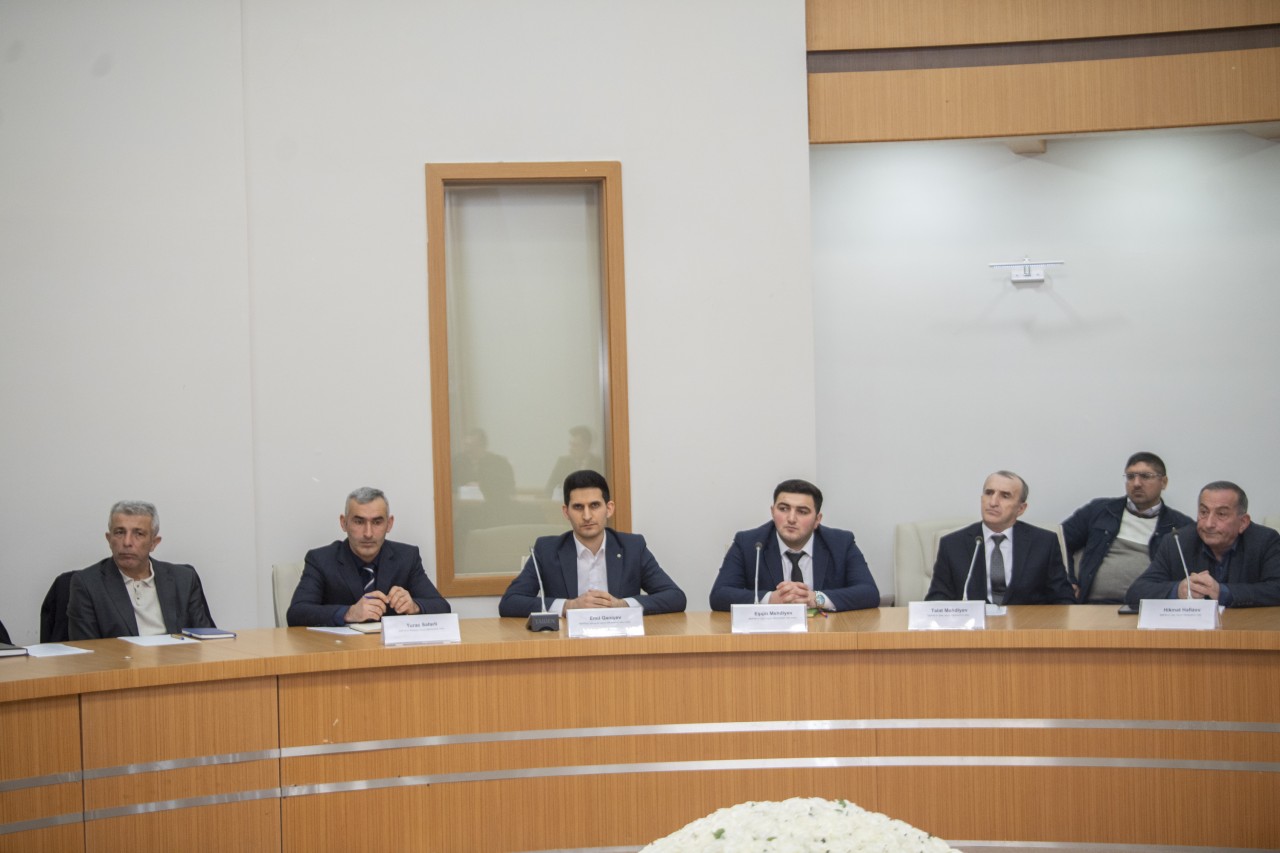 Nazir qəhvəyi mərmər bağacığına qarşı mübarizə tədbirlərini müzakirə etdi - FOTOLAR