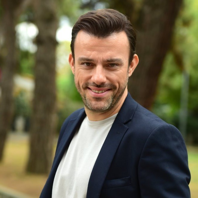 Məşhur aktyor Mertin serialında - FOTO