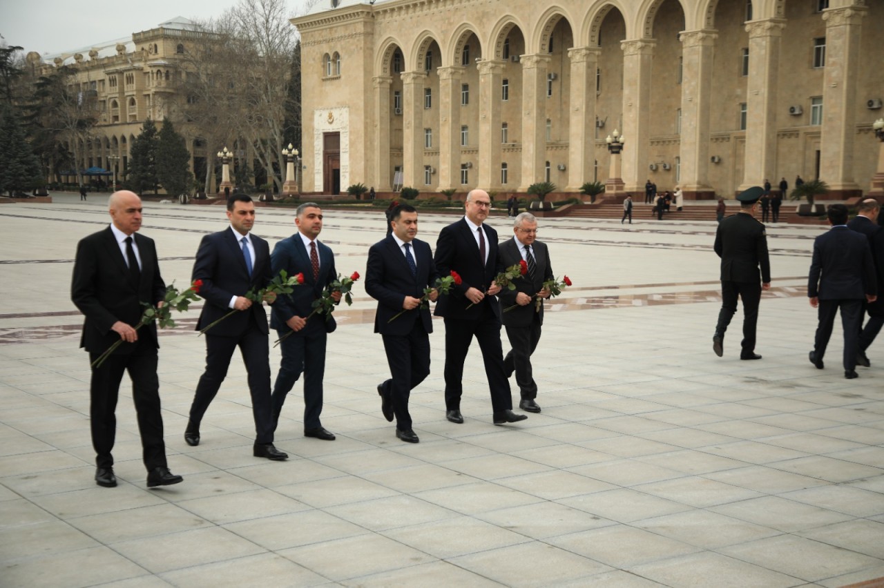 Gəncədə hesabat yığıncağı keçirildi - FOTOLAR