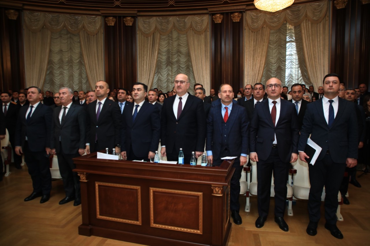 Gəncədə hesabat yığıncağı keçirildi - FOTOLAR