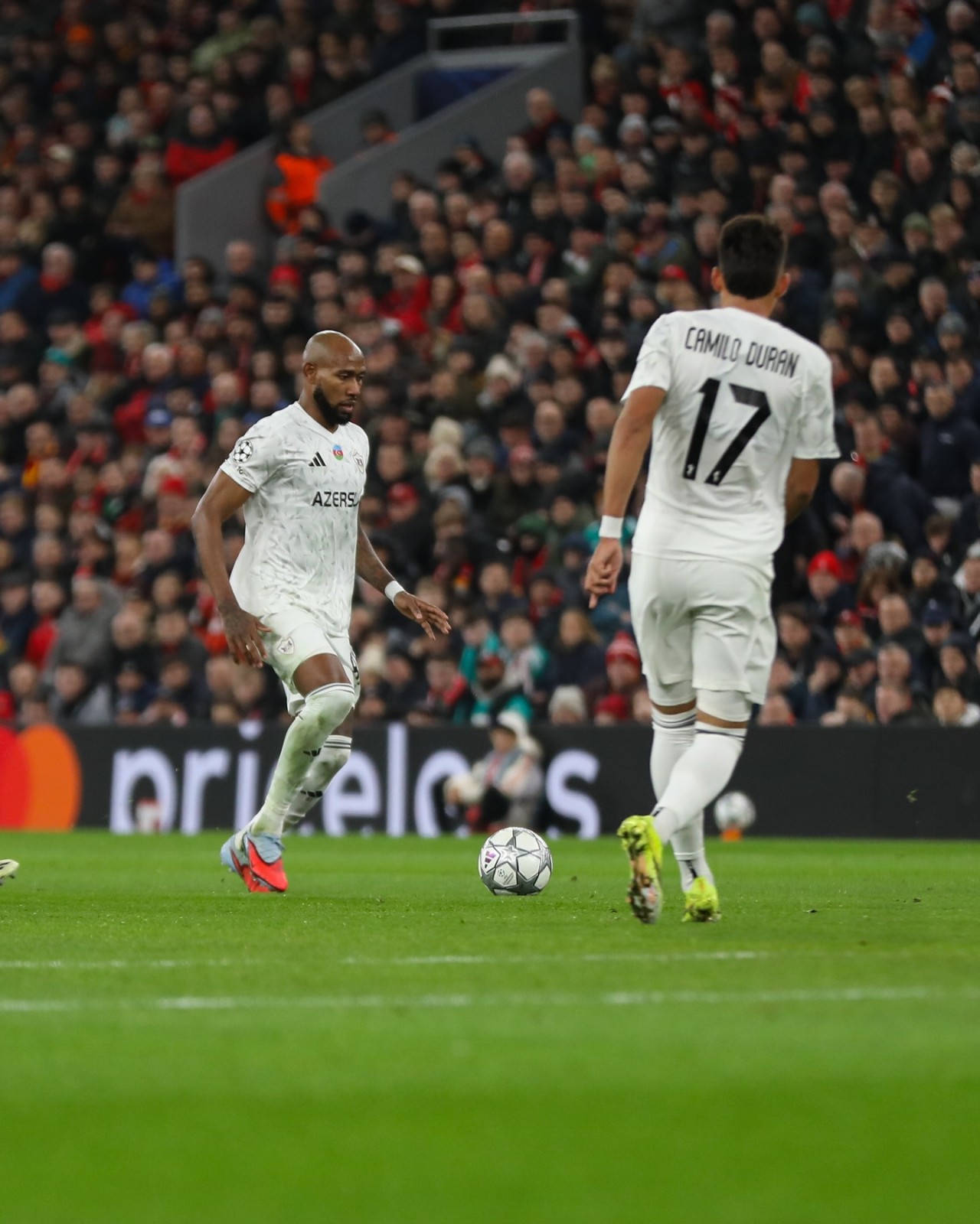 “Enfild” bu dəqiqələrdə... - FOTOLAR