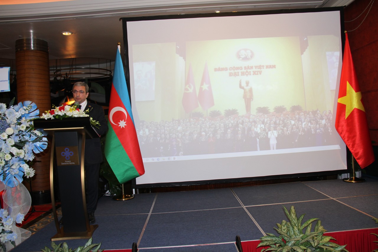 Tahir Budaqov Vyetnamda siyasi partiyalarla bağlı tədbirdə iştirak etdi - FOTOLAR