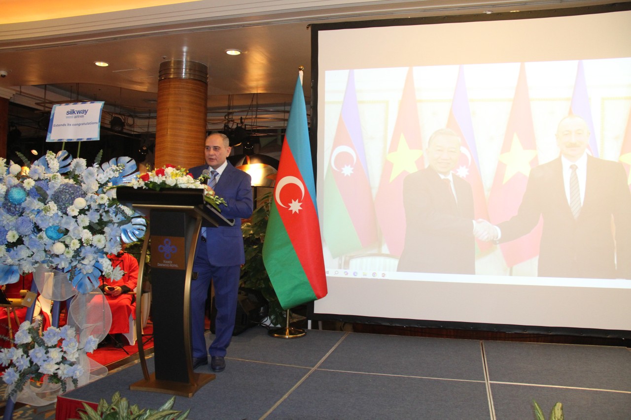 Tahir Budaqov Vyetnamda siyasi partiyalarla bağlı tədbirdə iştirak etdi - FOTOLAR