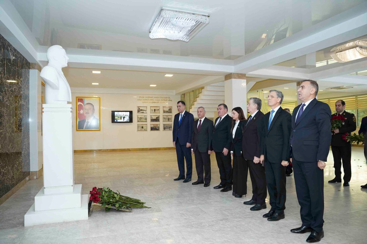 Xətai RİH-də hesabat yığıncağı keçirilib - FOTOLAR