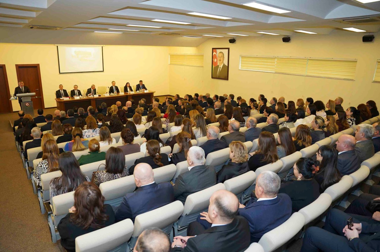 Xətai RİH-də hesabat yığıncağı keçirilib - FOTOLAR