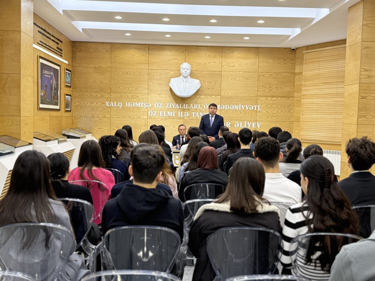 YAP Yasamal rayon təşkilatı “Heydər Əliyev mühazirələri” layihəsini davam etdirir - FOTOLAR