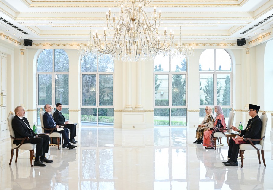 Prezident yeni səfirlərin etimadnamələrini qəbul etdi - FOTOLAR (YENİLƏNİB)