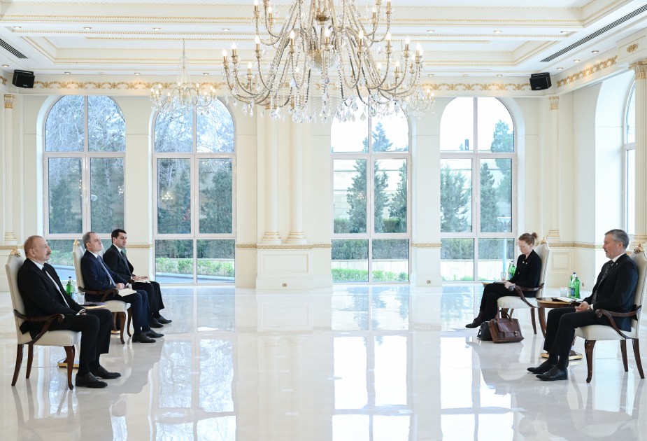 Prezident yeni səfirlərin etimadnamələrini qəbul etdi - FOTOLAR (YENİLƏNİB)