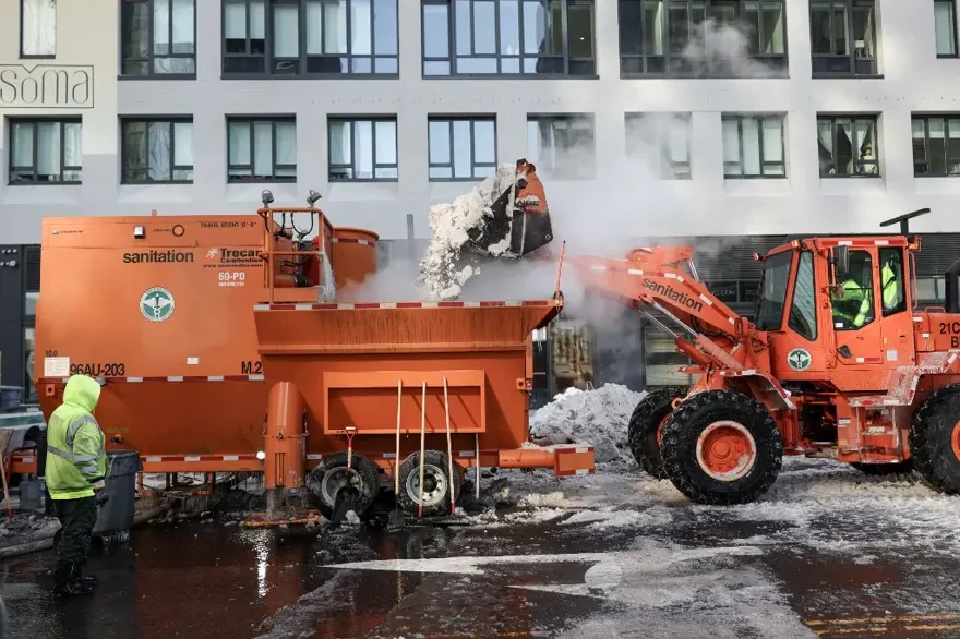 Nyu-Yorkda qar ərimədi, hökumət bu yöntəmə üz tutdu