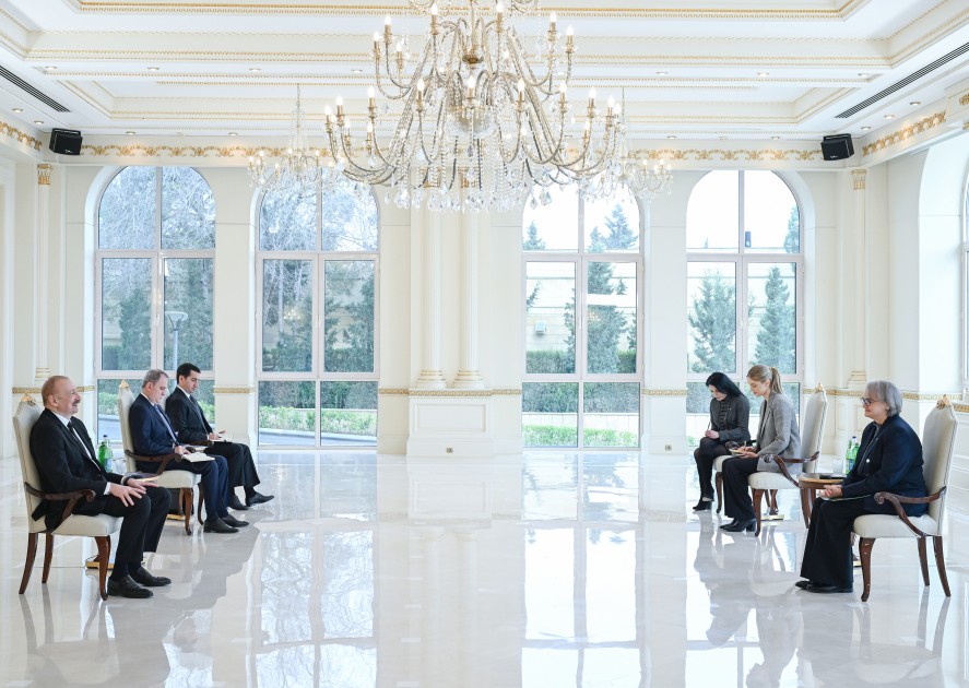 Prezident yeni səfirlərin etimadnamələrini qəbul etdi - FOTOLAR (YENİLƏNİB)