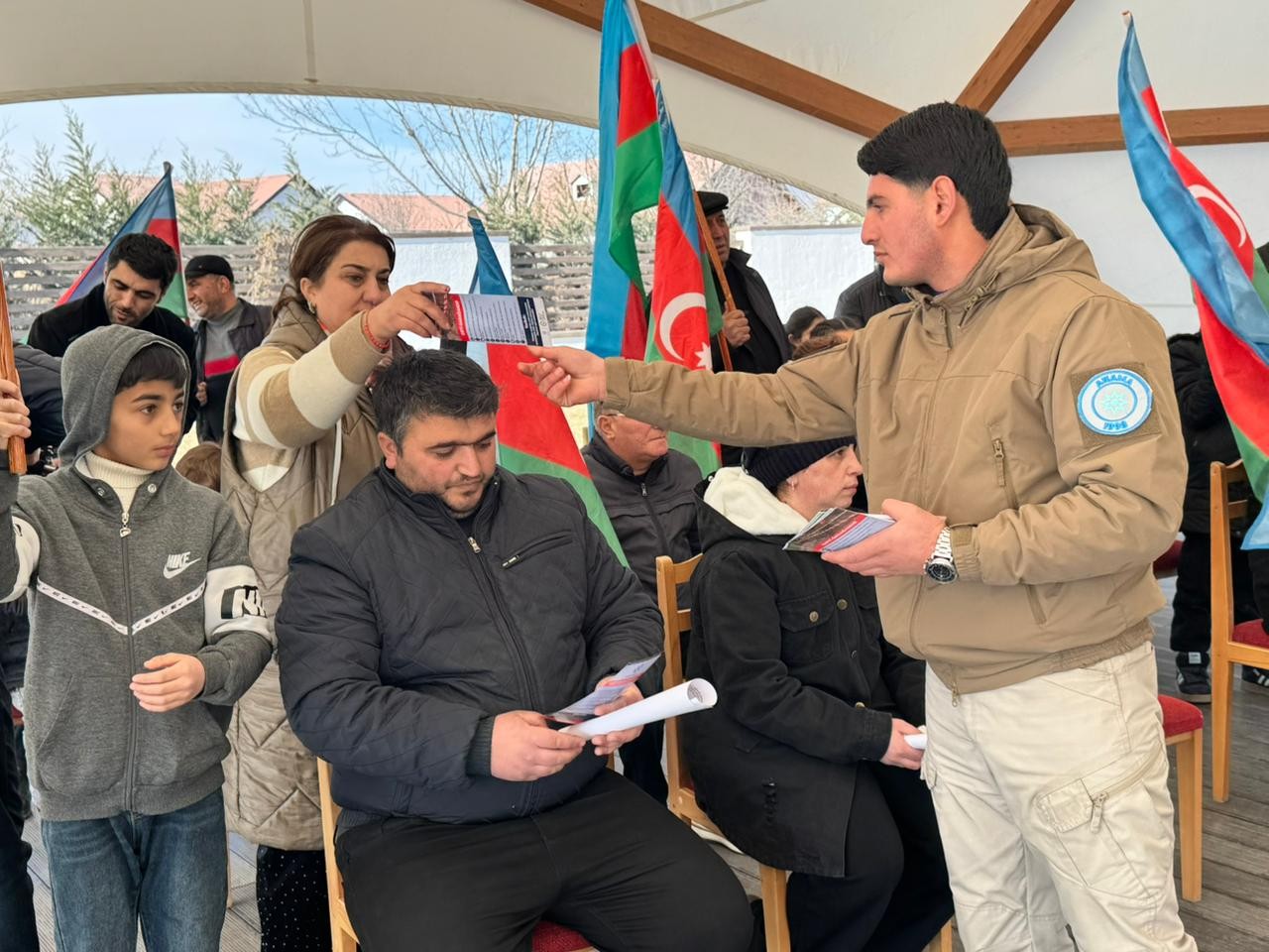 Xankəndi, Xocalı və Ağdərəyə yola salınan köç karvanları çatıb - YENİLƏNİB