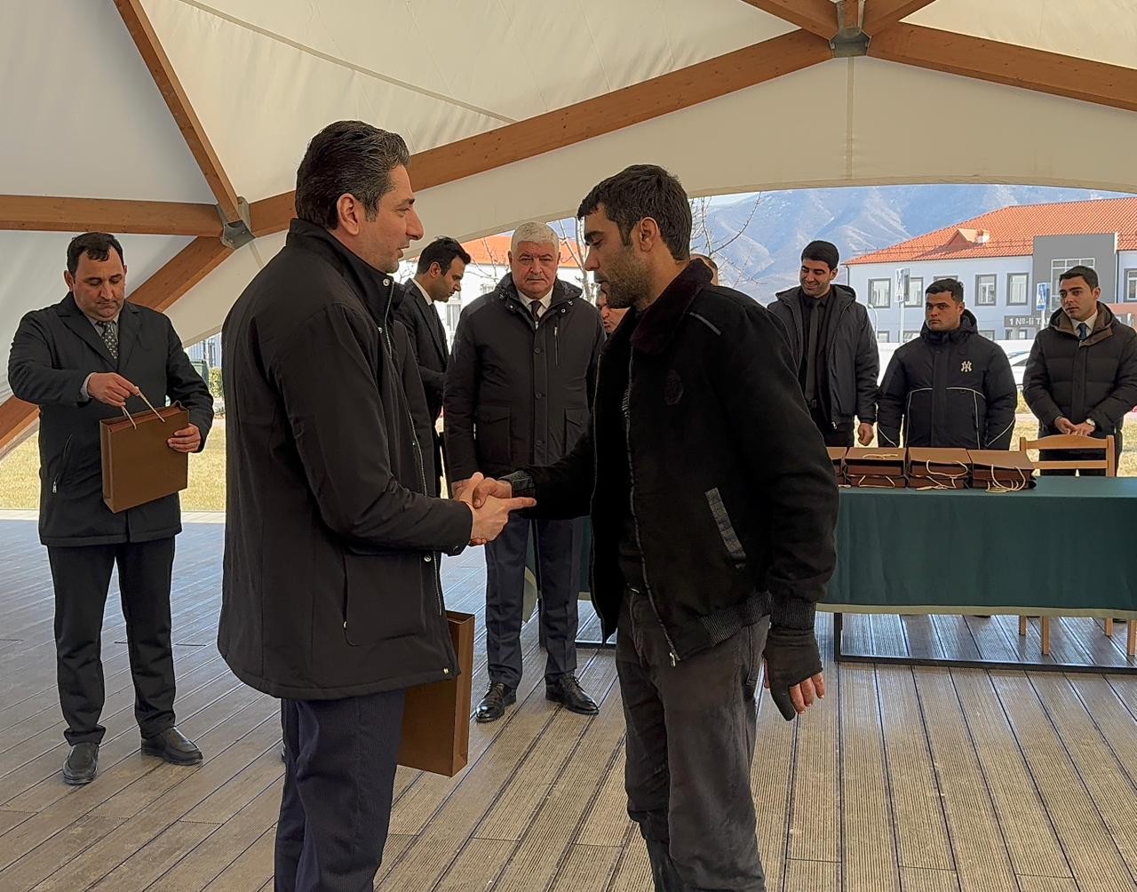 Xankəndi, Xocalı və Ağdərəyə yola salınan köç karvanları çatıb - YENİLƏNİB