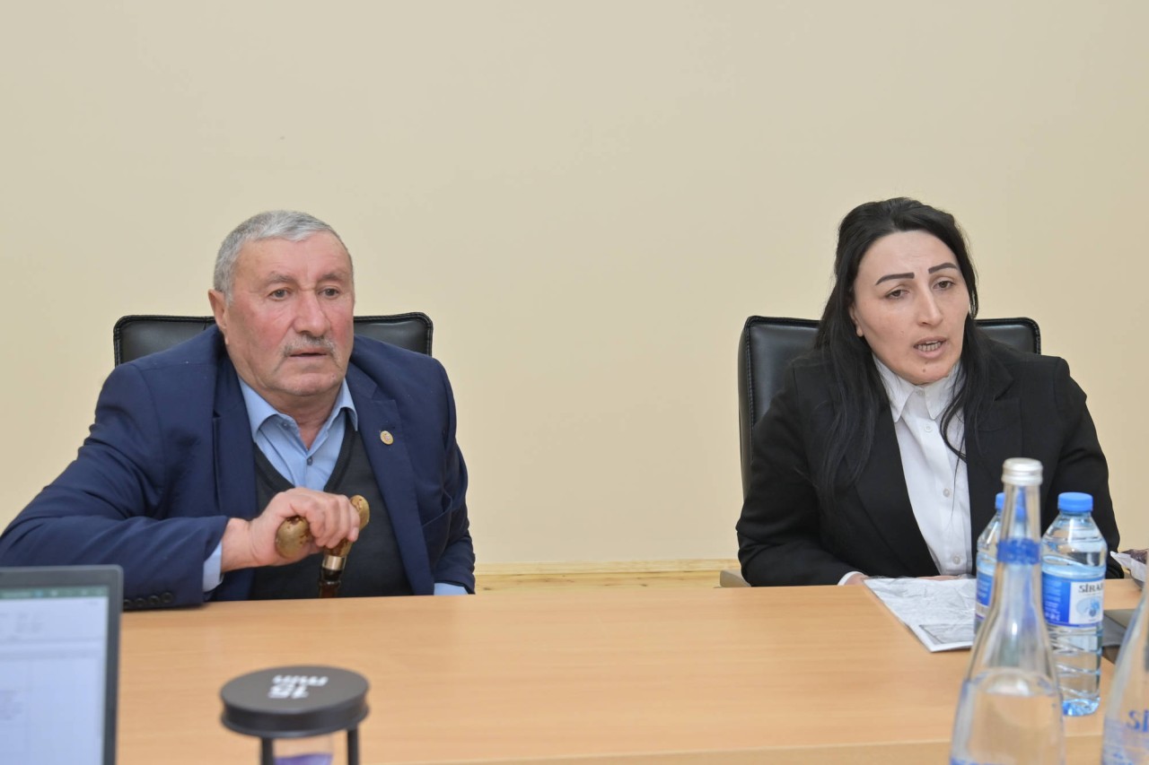 Emin Əmrullayev vətəndaşları qəbul etdi - FOTOLAR