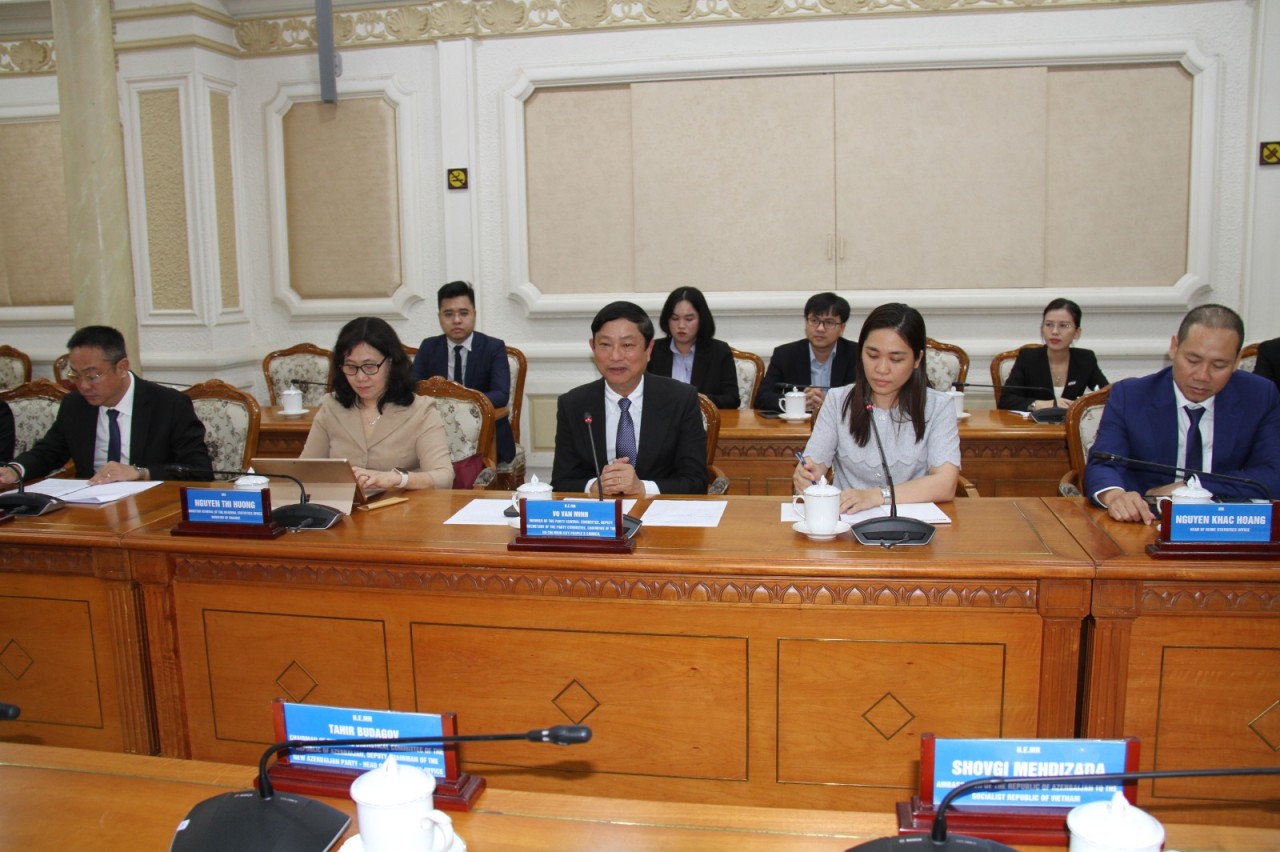 Tahir Budaqovun Vyetnama səfəri başa çatdı - FOTOLAR