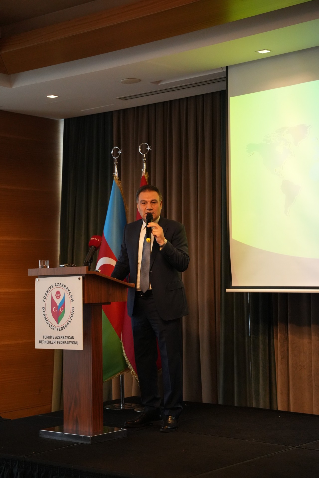 İstanbulda Azərbaycan Diaspor Gəncləri forumu keçirilib - FOTOLAR