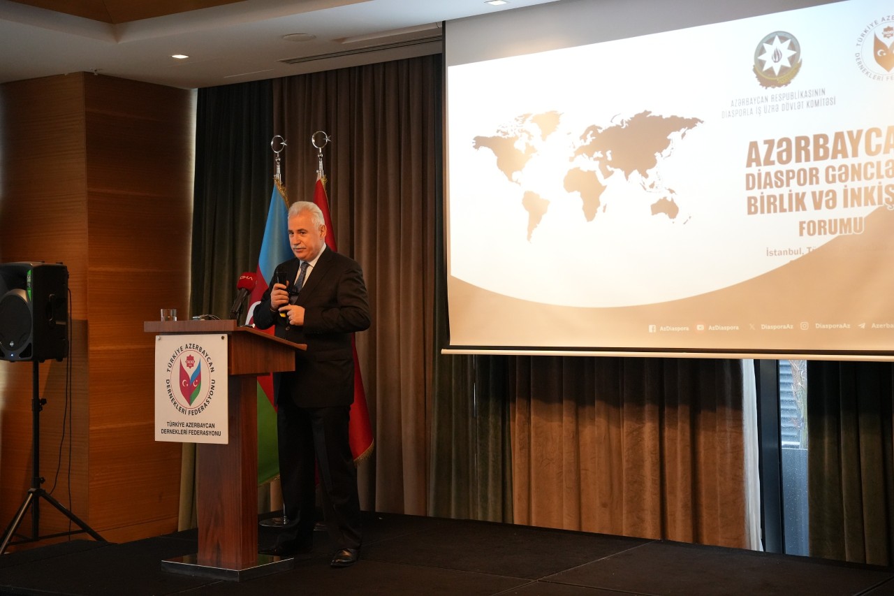 İstanbulda Azərbaycan Diaspor Gəncləri forumu keçirilib - FOTOLAR