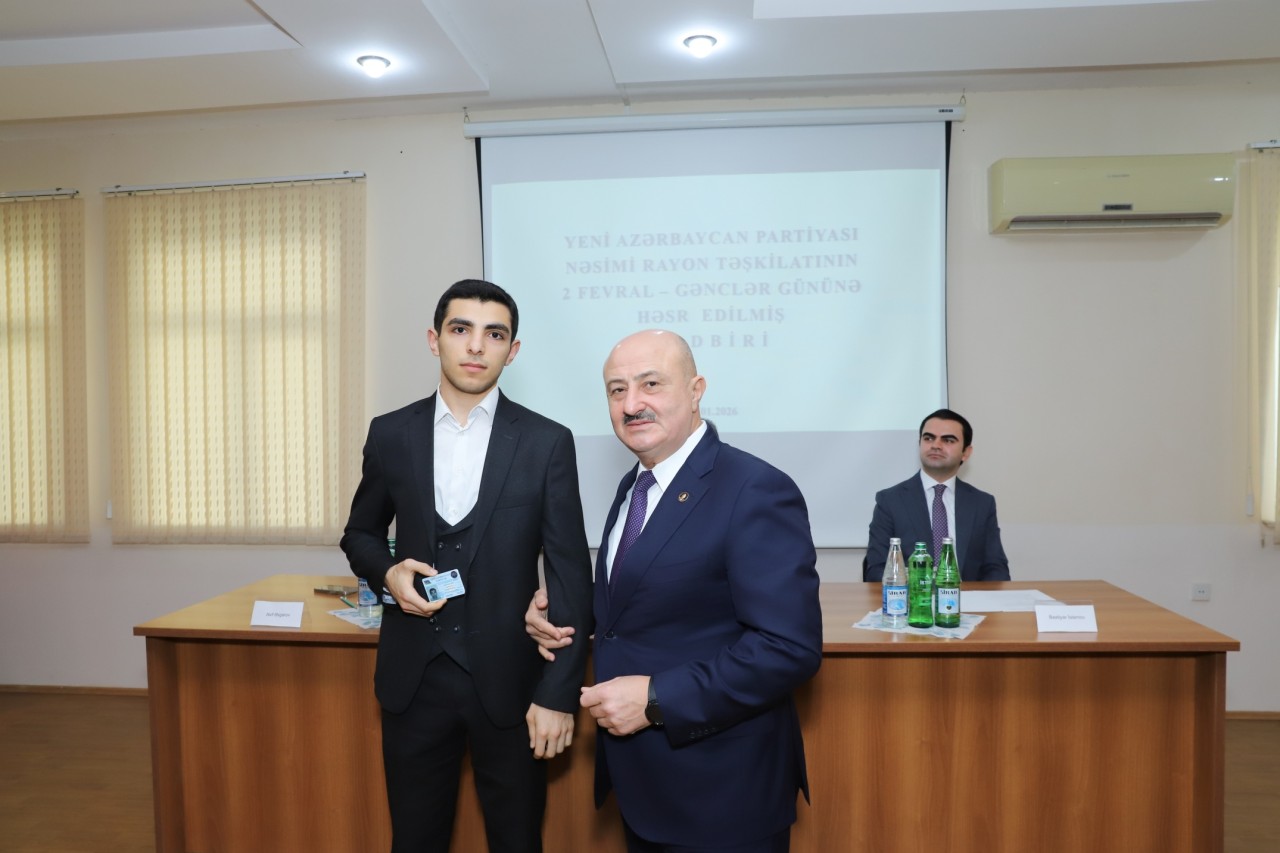 YAP Nəsimi rayon təşkilatı Gənclər Günü bağlı tədbir keçirdi - FOTOLAR