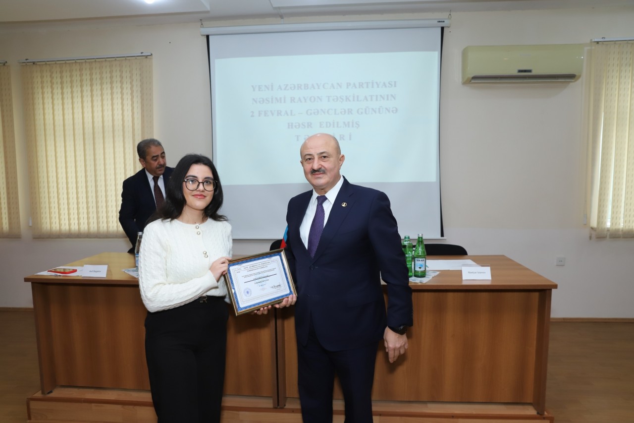 YAP Nəsimi rayon təşkilatı Gənclər Günü bağlı tədbir keçirdi - FOTOLAR