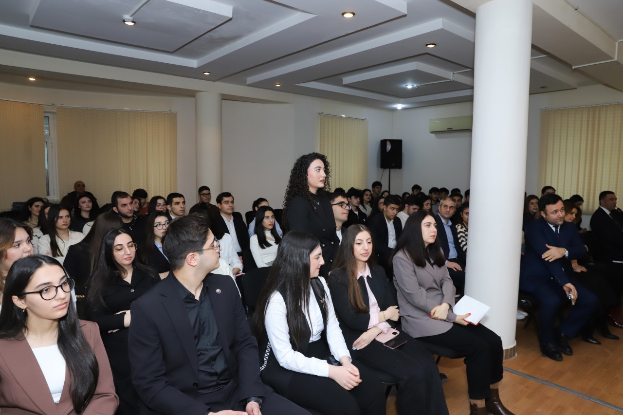 YAP Nəsimi rayon təşkilatı Gənclər Günü bağlı tədbir keçirdi - FOTOLAR