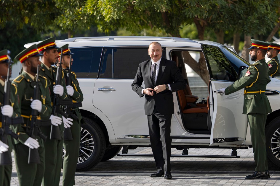 İlham Əliyev Al Nəhyanla görüşdü - FOTOLAR