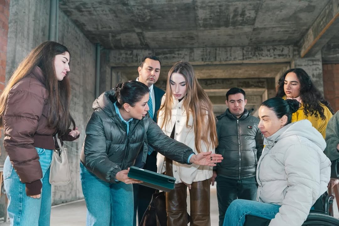 Prezidentin gəlini Atletlər kəndində - Fotolar