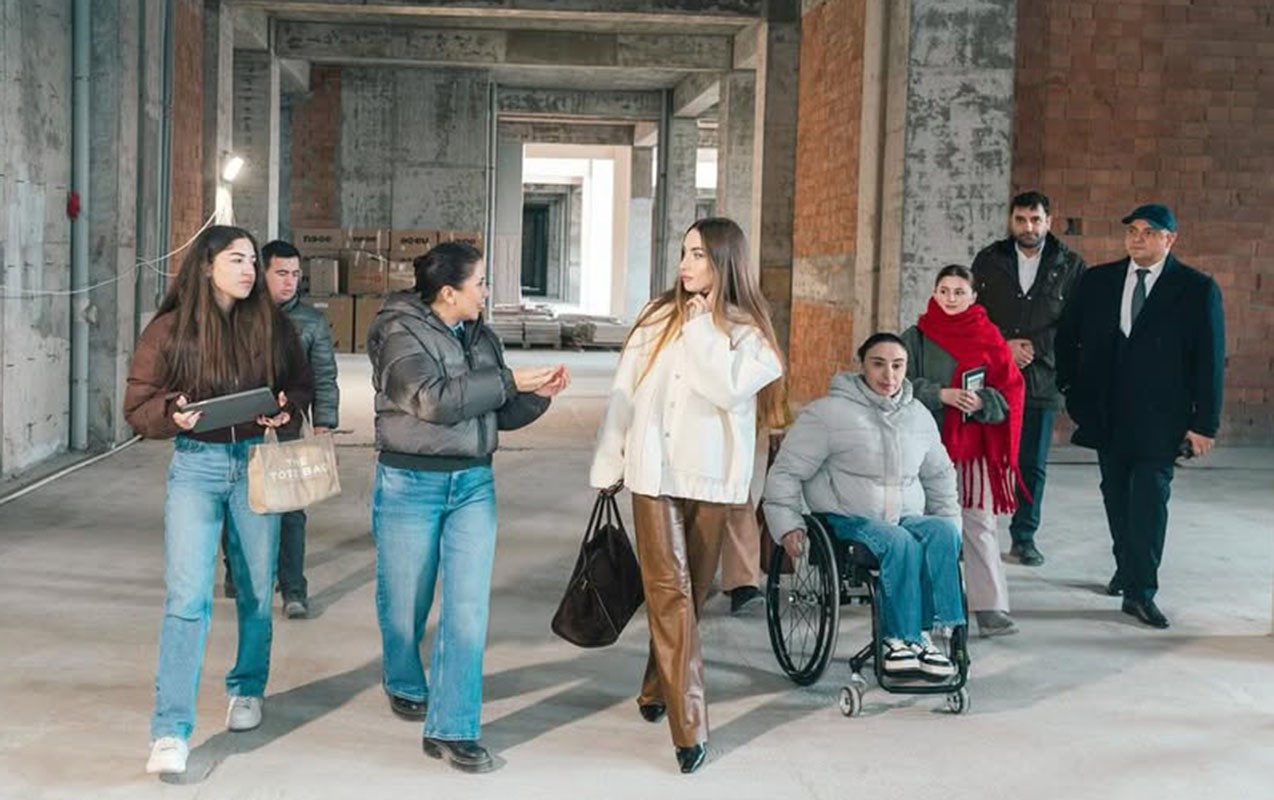 Prezidentin gəlini Atletlər kəndində - Fotolar