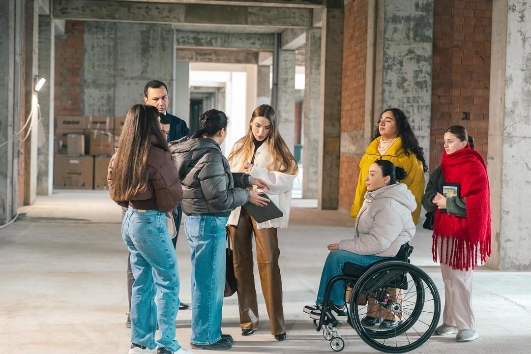 Prezidentin gəlini Atletlər kəndində - Fotolar