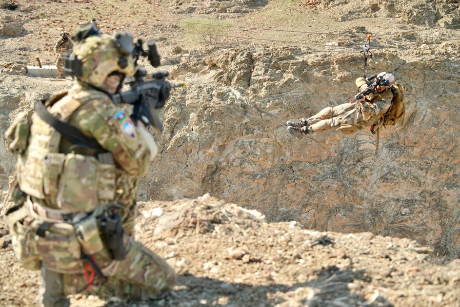 Prezidentlər Əbu-Dabidə birgə təlimi izlədilər - FOTOLAR