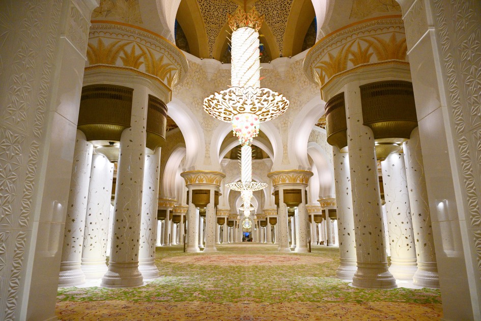 Leyla Əliyeva Əbu-Dabidə Şeyx Zayed məscidini ziyarət etdi - FOTOLAR