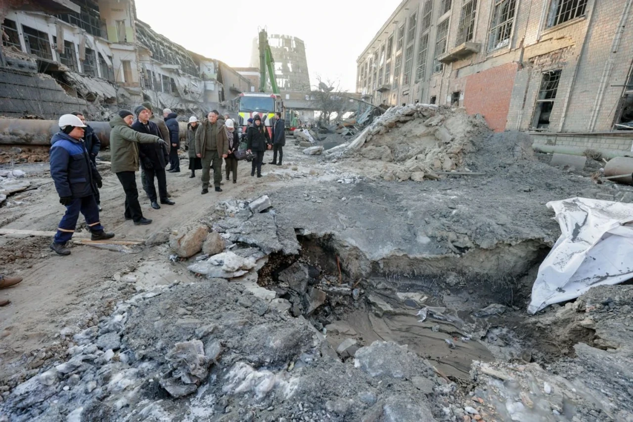 NATO-nun baş katibi Kiyevi gəzdi - FOTOLAR