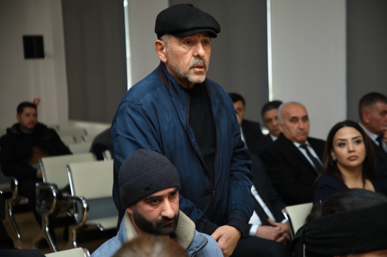 Niyazi Bayramov sakinlərin müraciətlərini dinlədi - FOTOLAR