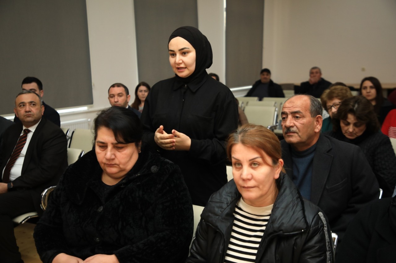 Niyazi Bayramov sakinlərin müraciətlərini dinlədi - FOTOLAR