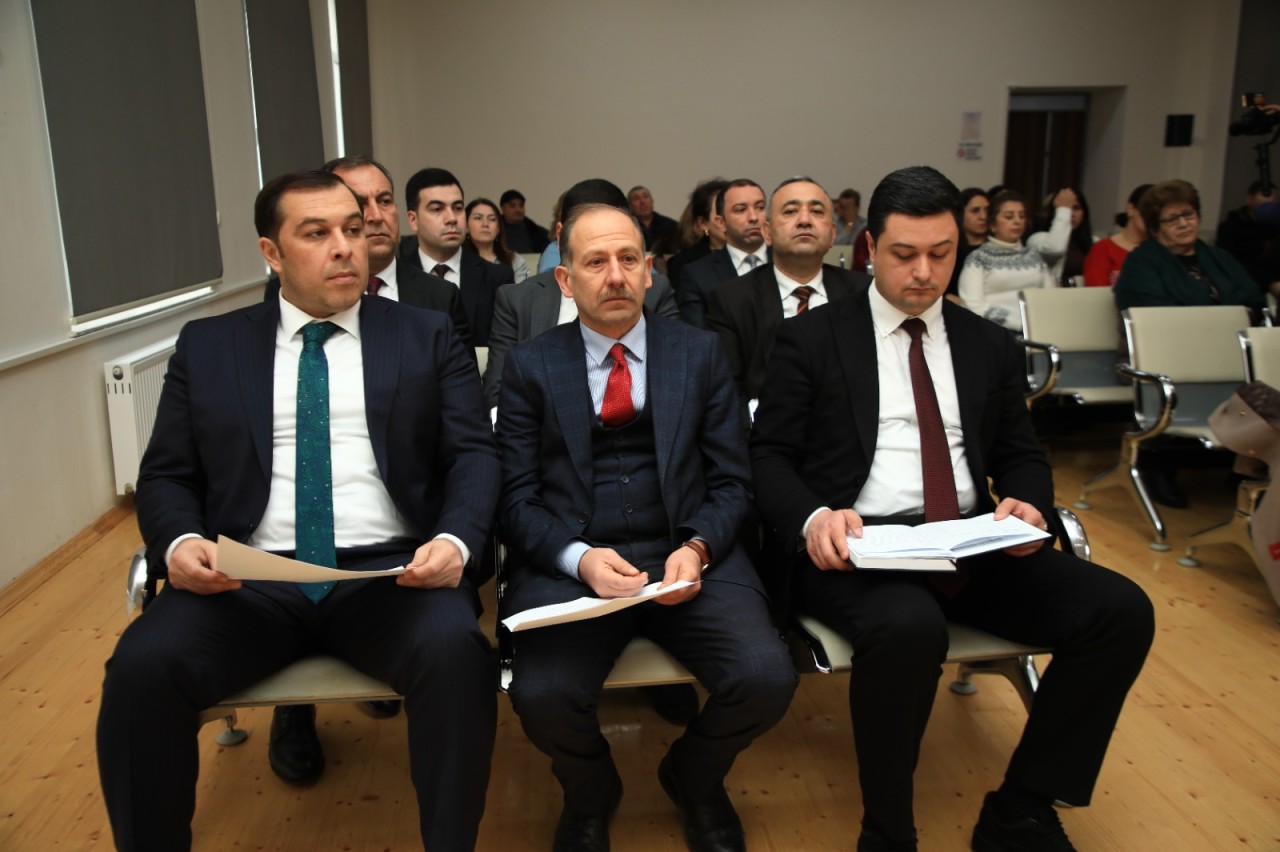 Niyazi Bayramov sakinlərin müraciətlərini dinlədi - FOTOLAR