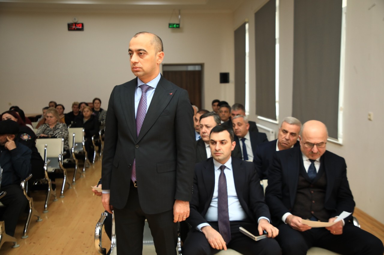 Niyazi Bayramov sakinlərin müraciətlərini dinlədi - FOTOLAR