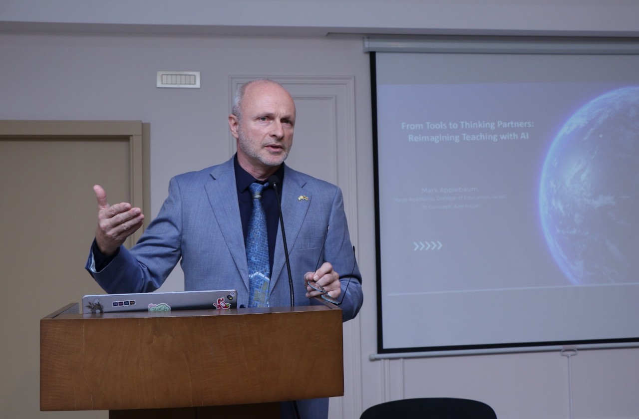 Mark Applebaum AzMİU-da süni intellekt mövzusunda elmi seminarla çıxış edib - FOTOLAR