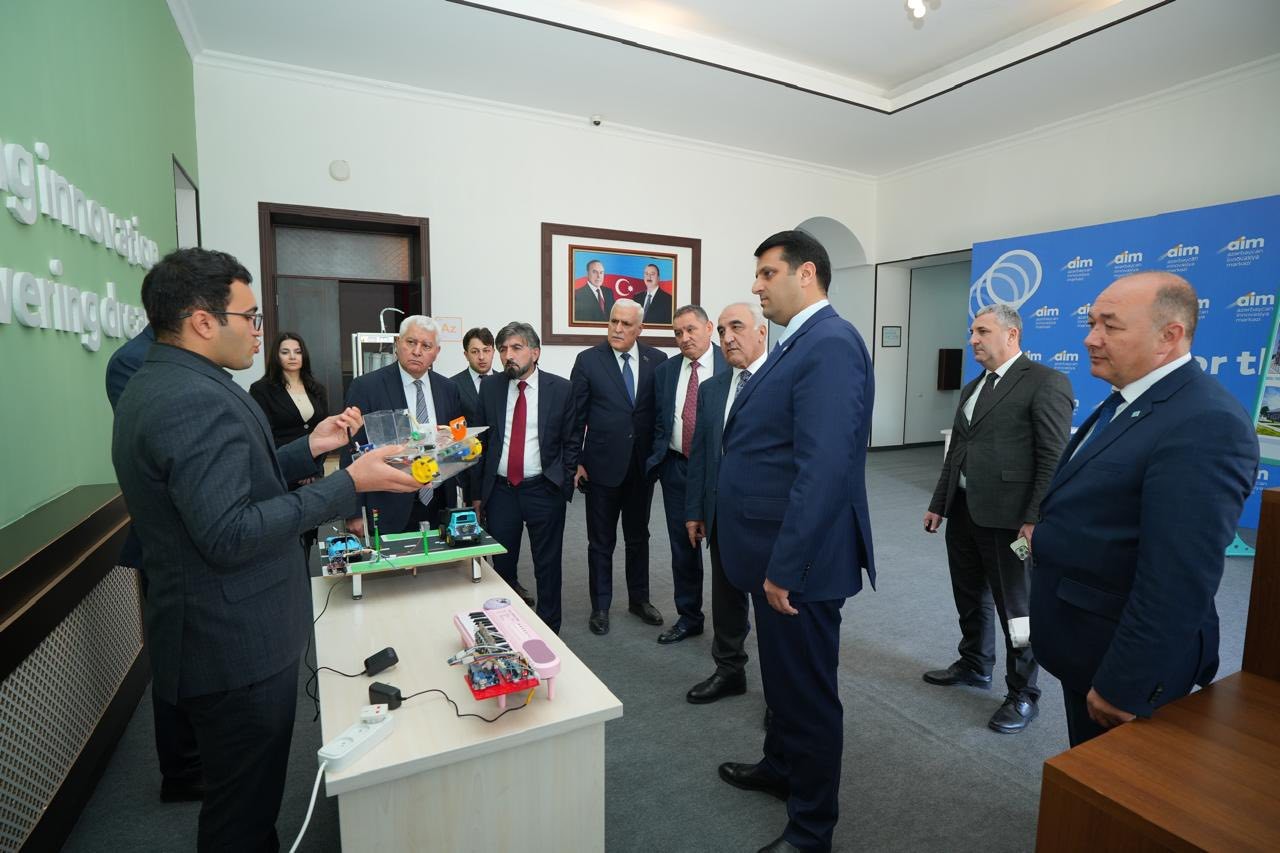 UNEC Naxçıvanda silsilə görüşlər keçirib - FOTOLAR