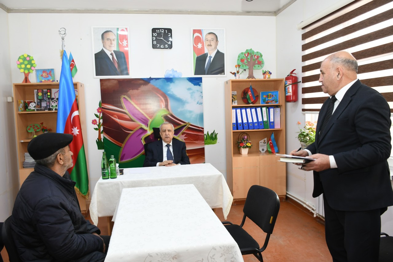 Malik İsaqov rayon sakinləri ilə növbəti səyyar qəbul keçirdi - FOTOLAR