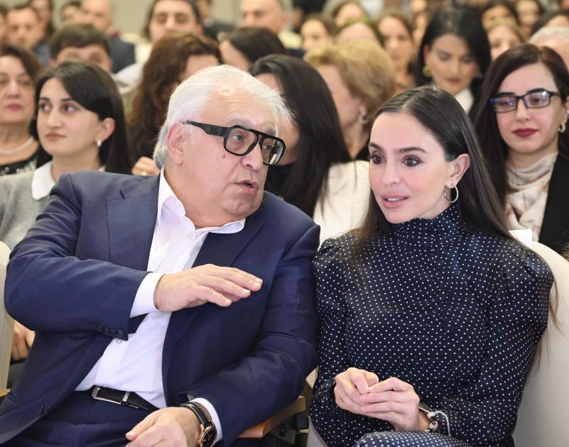 Leyla Əliyeva “Qış nağılı”nda - FOTOLAR