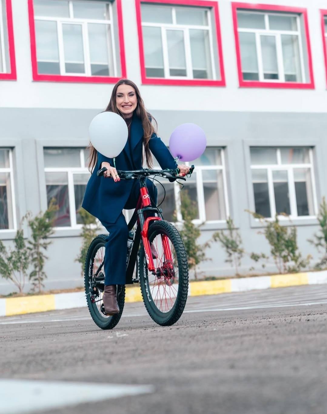 Gəncədə 50 uşağa velosiped hədiyyə edildi - FOTOLAR