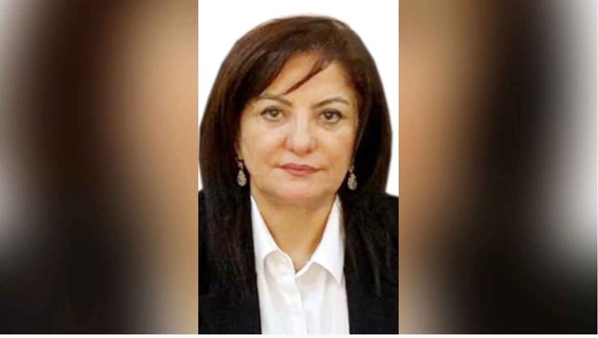 İcra başçısının bacısı işdən çıxarıldı - FOTO