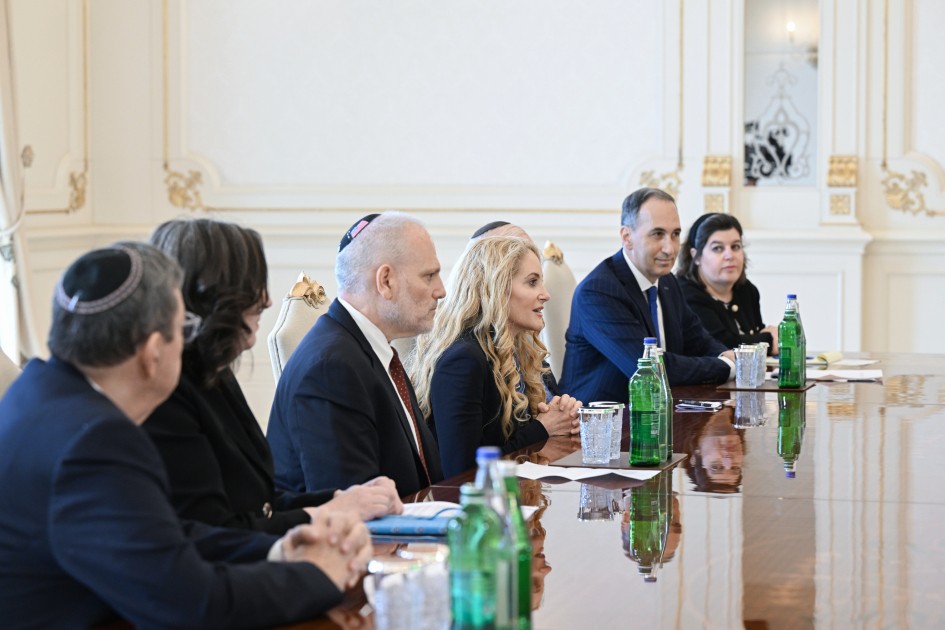 İlham Əliyev ABŞ Ticarət Palatasının nümayəndə heyətini qəbul etdi - FOTOLAR (YENİLƏNİB)