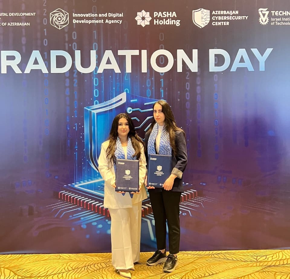 BMU tələbələri Kibertəhlükəsizlik Mərkəzinin məzunları sırasında - FOTOLAR