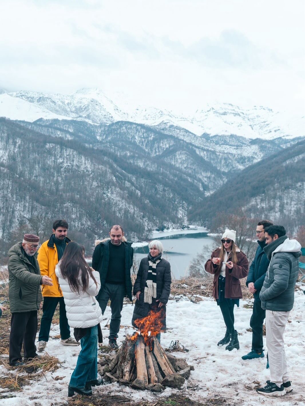 Prezidentin qızı və gəlini Göygöl Milli Parkında - FOTOLAR